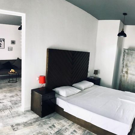 City Center Apartments By Happy Place Tbilissi Extérieur photo