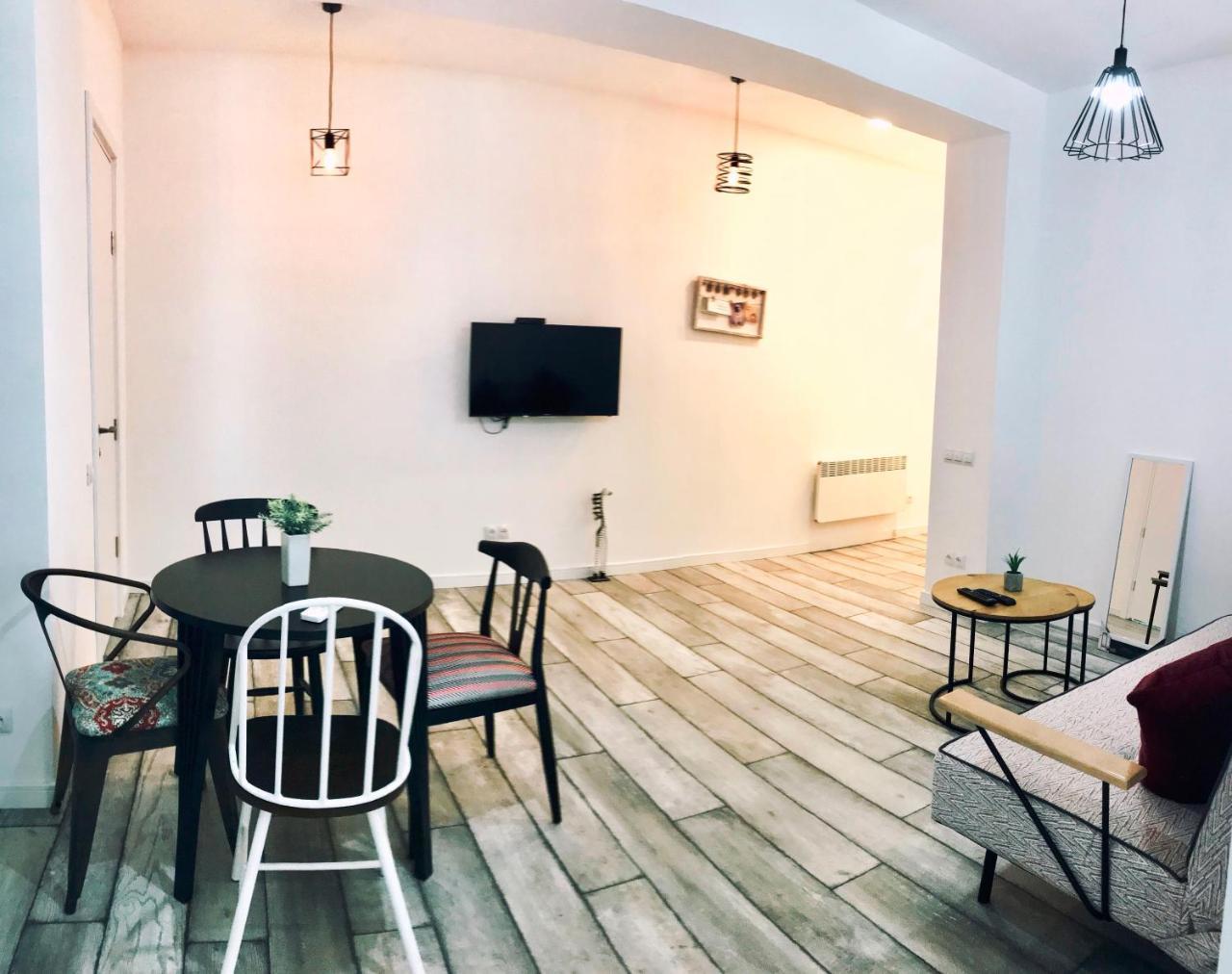 City Center Apartments By Happy Place Tbilissi Extérieur photo